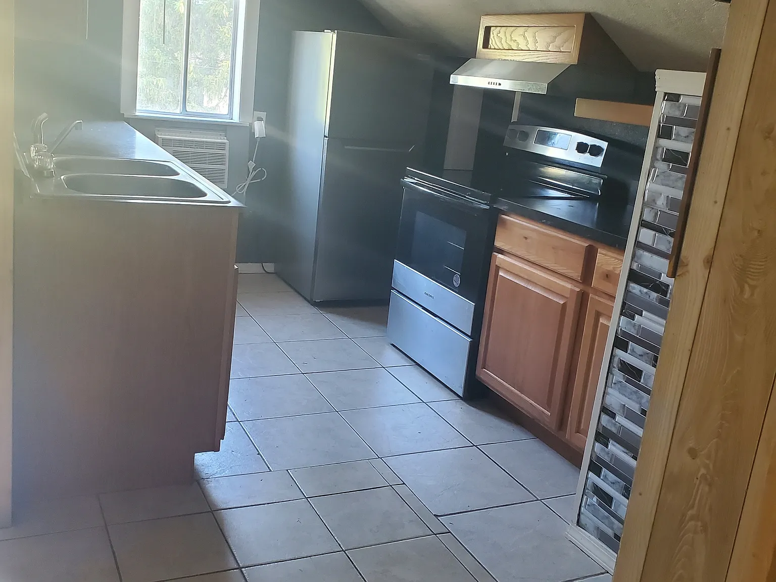 Studio, 600 sqft, $725 — Photo 4