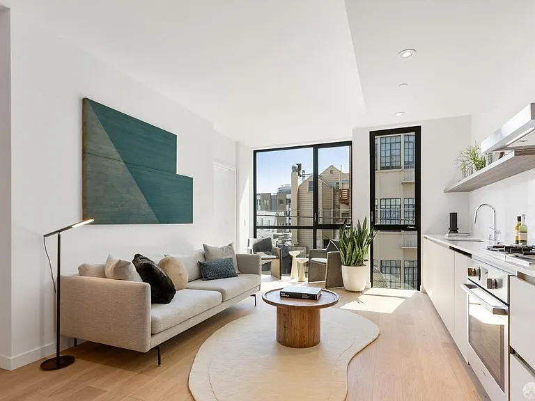311 Grove St #3 — Photo 4