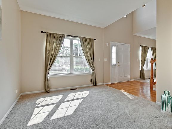 4th image of 1421 Marilyn Ct