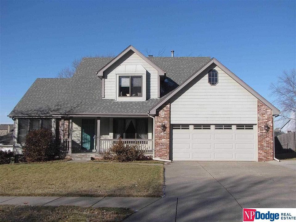 1st image of 1506 N 160th St