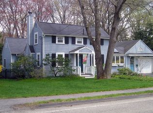 56 Hunnewell St, Needham, MA 02494