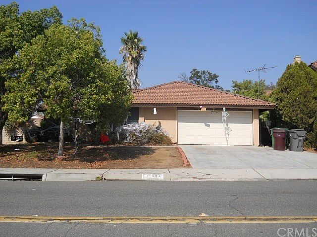 1st image of 25660 Dracaea Ave