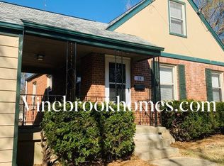 18 Damon Rd, Cincinnati, OH 45218