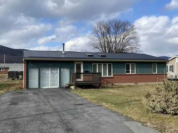 1030 Georgia Ave, Keyser, WV 26726