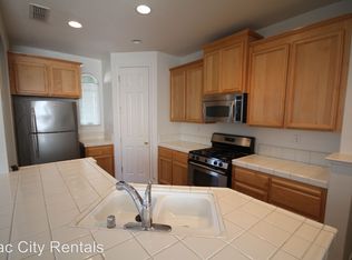 10136 Waterfield Dr, Elk Grove, CA 95757