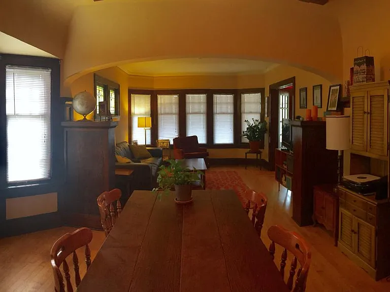 2928 S Lenox St #1 — Photo 11