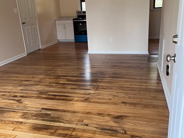 407 Railroad Ave — Photo 3