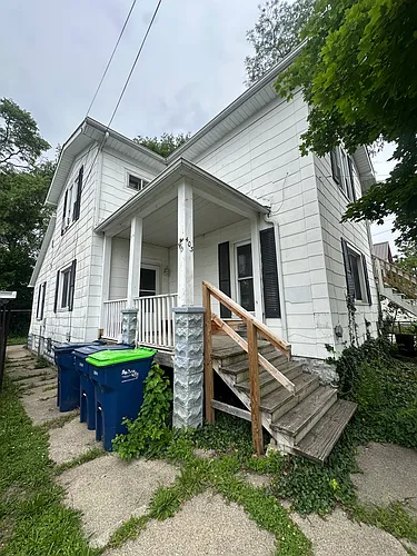 403 State St #B Photo 1