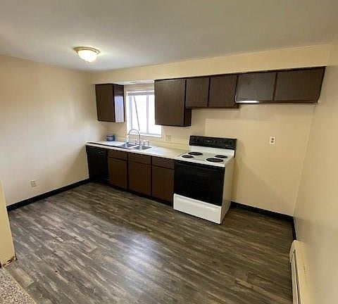 5th image of 33 Wayne St APT 11