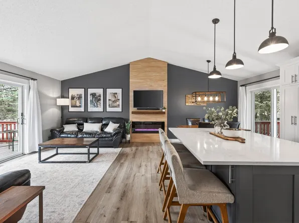 2041 Orchard Ln, White Bear Lake, MN 55110