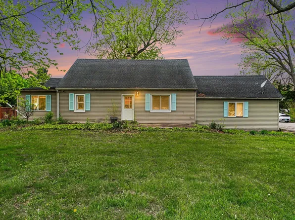 12706 Grant St, Crown Point, IN 46307