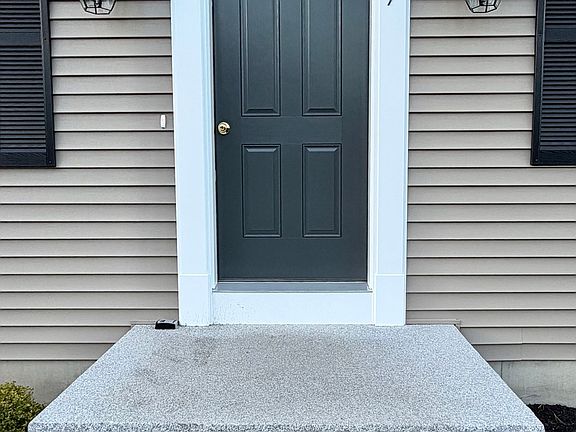 2nd image of 47 N Main St