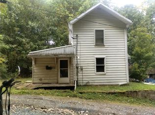65 Spring St, Lehighton, PA 18235