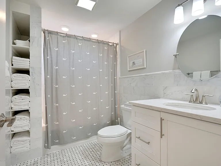 172 Osborne Ave — Photo 20