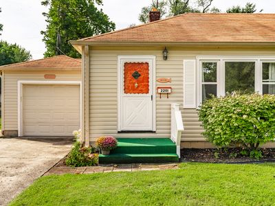 2201 E 65th St, Indianapolis, IN, 46220