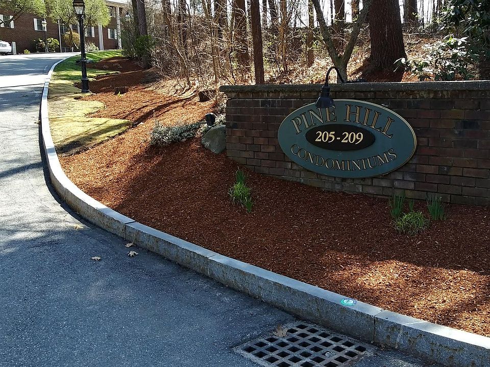 Pine Hill entrance