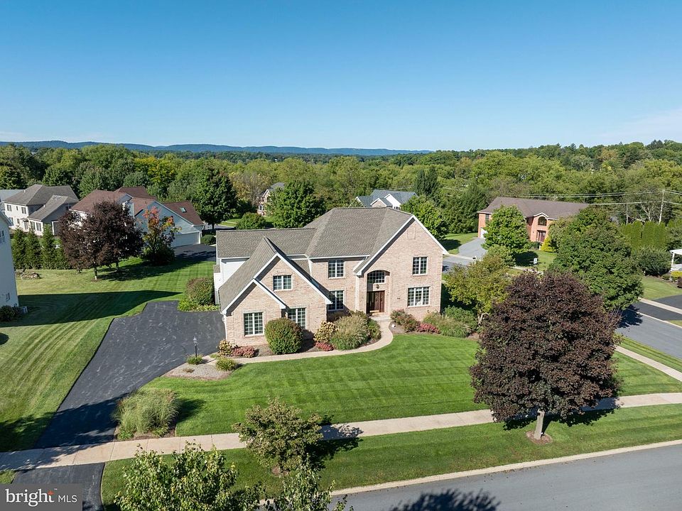 1st image of 790 Teaberry Ln