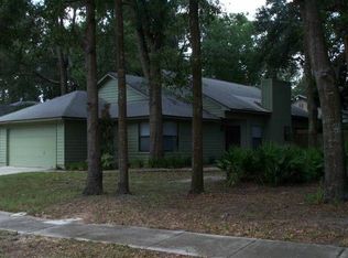 1474 Classic Oak Rd E, Jacksonville, FL 32225