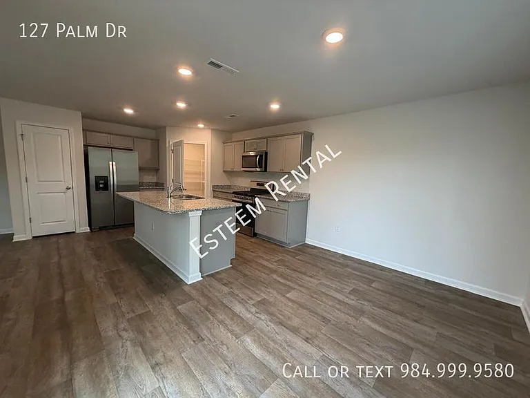 127 Palm Dr — Photo 12