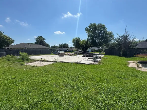 10003 Kirkbluff Dr, Houston, TX 77089