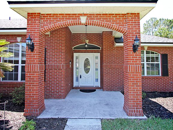 5th image of 125 Edgewater Branch Dr