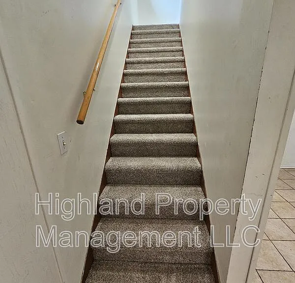 1170 NE Harvey Rd #B — Photo 6