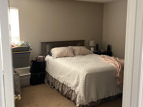 Rear (main) bedroom.