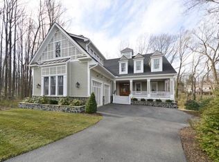 107 Harmony Dr SW, Vienna, VA 22180