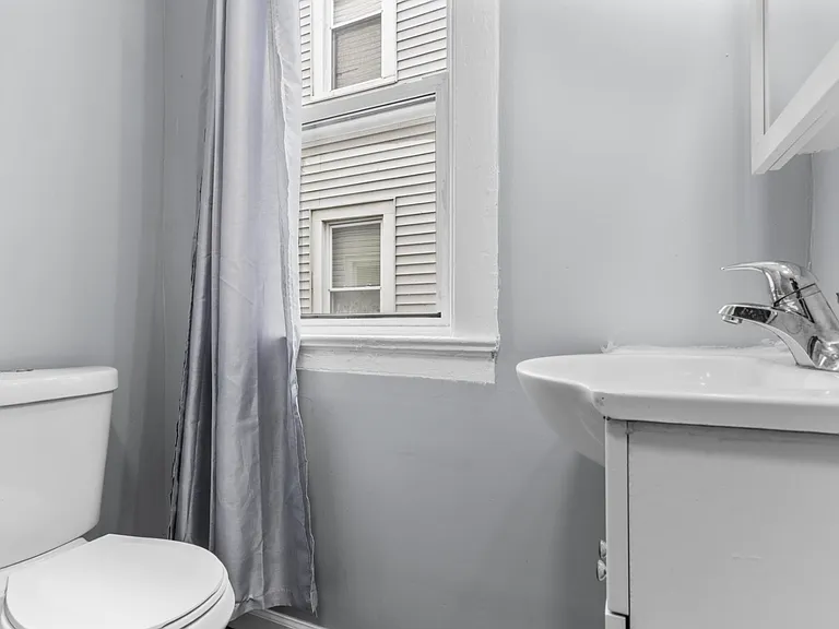 78 Shelton Ave #2 — Photo 5