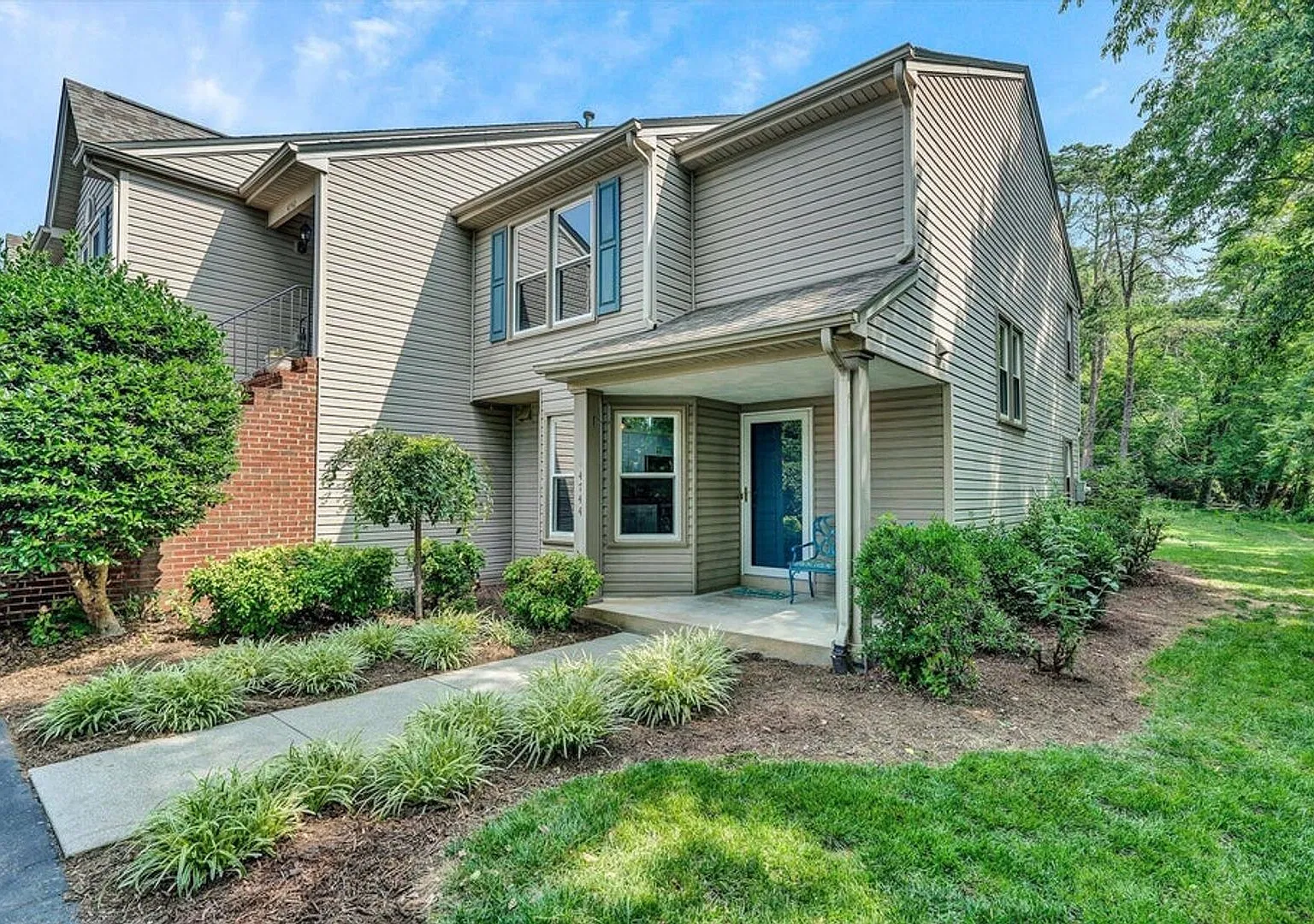 Spacious Roanoke County Townhouse — Photo 2