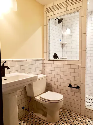 Rented by Compass | media 7