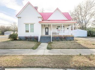 169 W Dykes St, Cochran, GA 31014