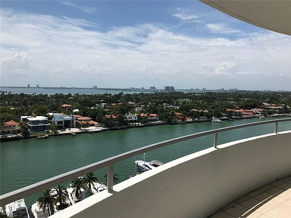 3rd image of 5161 Collins Avenue #1505