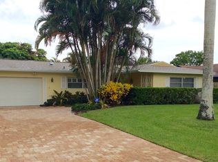 9730 Honeysuckle Ave, Palm Beach Gardens, FL 33410