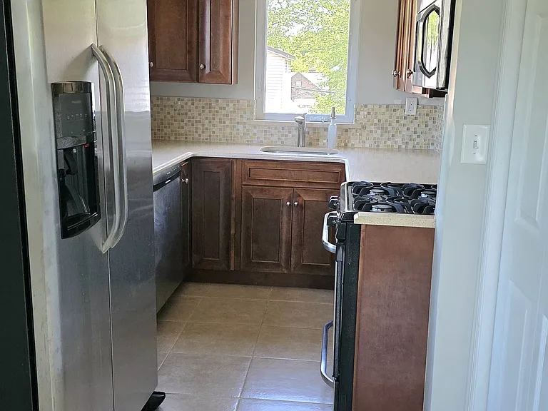 16 Allison Pl #1 — Photo 9