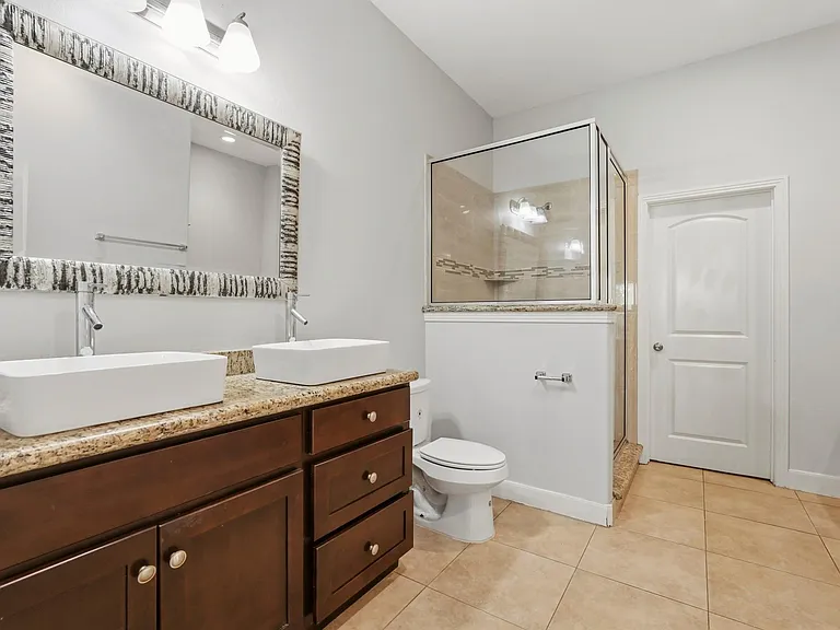 2410 Ranna Ct — Photo 11