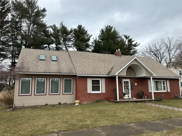 228 Kimble Rd, Vestal, NY 13850