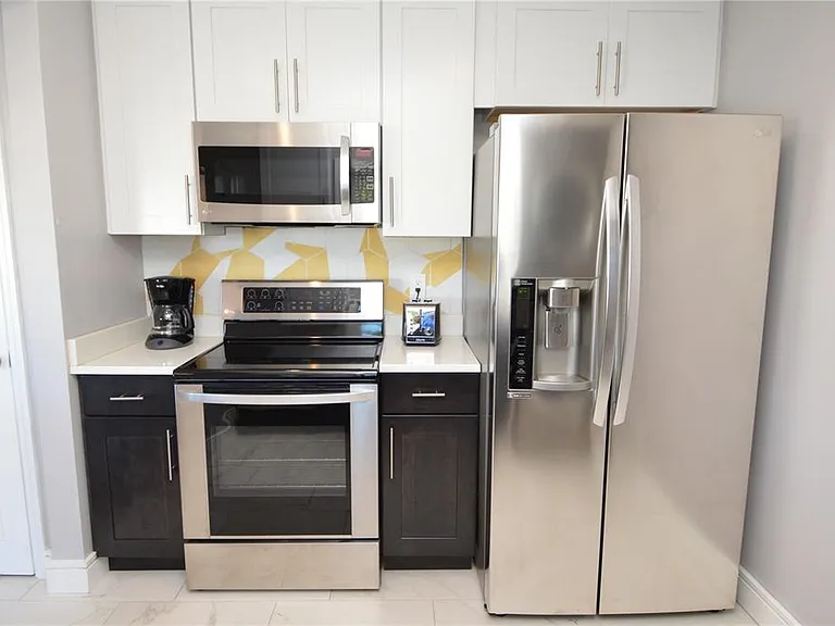 5245 Coquina Key Dr SE #D — Photo 11