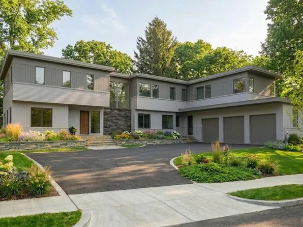 18 Annawan Rd, Newton, MA 02468