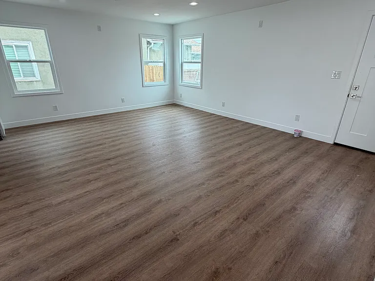 4328 Deeboyar Ave — Photo 13
