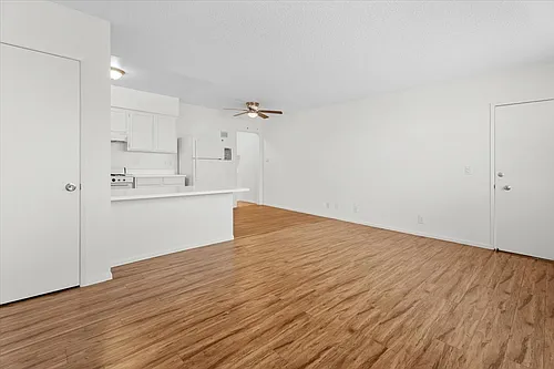 4458 Woodman Ave #2 Photo 1