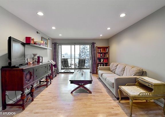 2nd image of 13308 W Circle Drive Pkwy APT 110