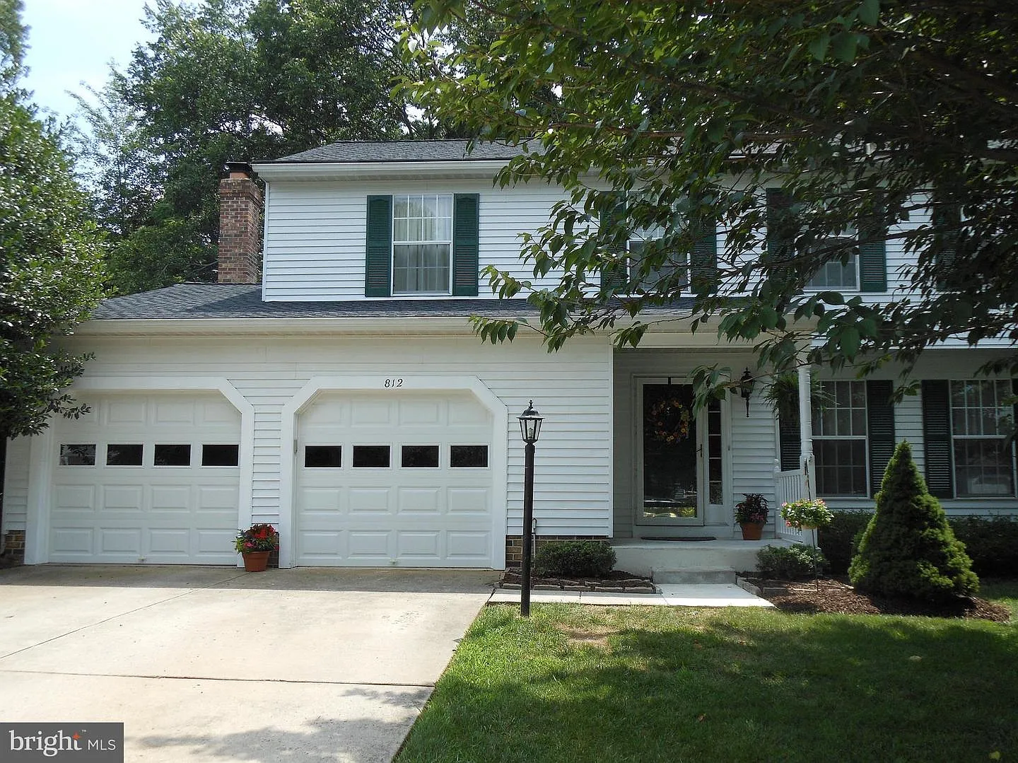 812 Lancaster Dr photo 1