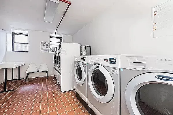 Rented by REAL New York | media 17