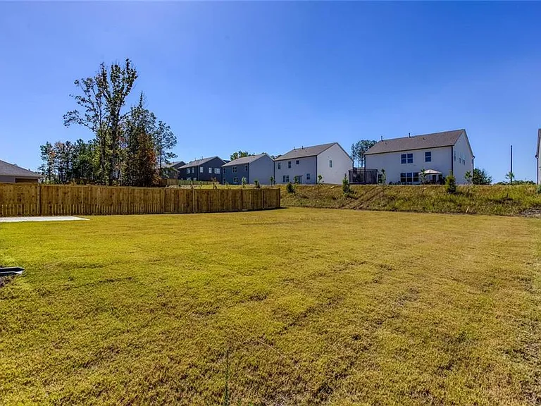 61 Grove Springs Ct — Photo 40