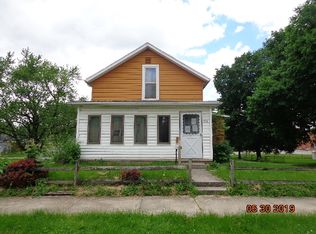 404 William St, Huntington, IN 46750