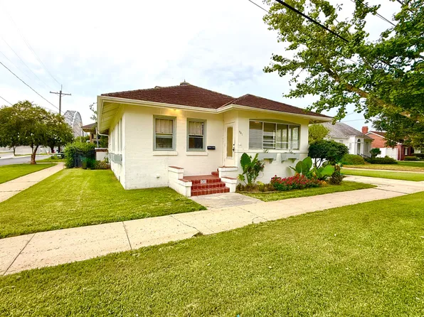 901 2nd St, Morgan City, LA 70380