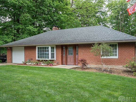 2nd image of 2721 Bahns Dr