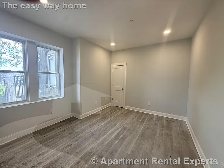 74 Kirkland St #33 — Photo 6