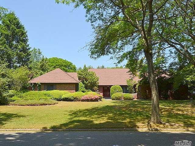 1st image of 9 Lynridge Ln